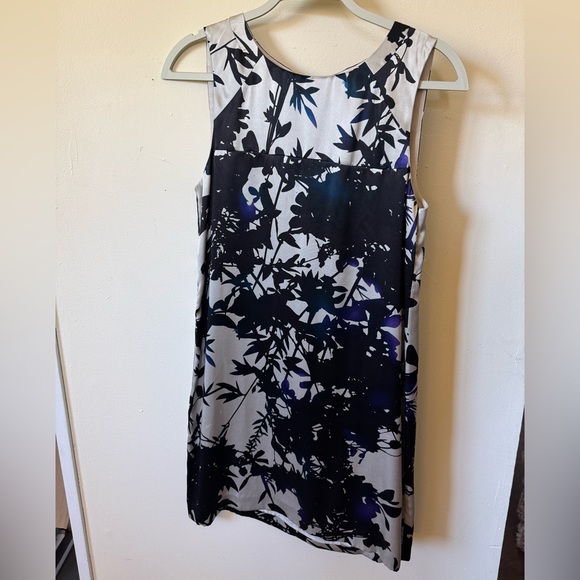 Theory Botanical Silk Shift Dress Size 6 - Picture 2 of 3